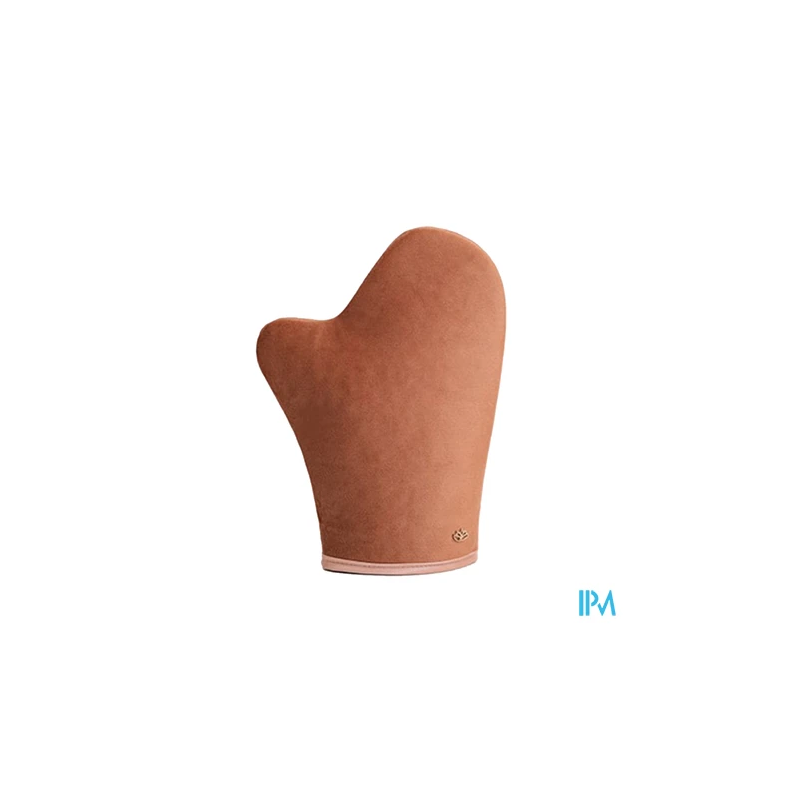 Cocosolis Premium Autobronzant Gant Self Tanning Mitt Application